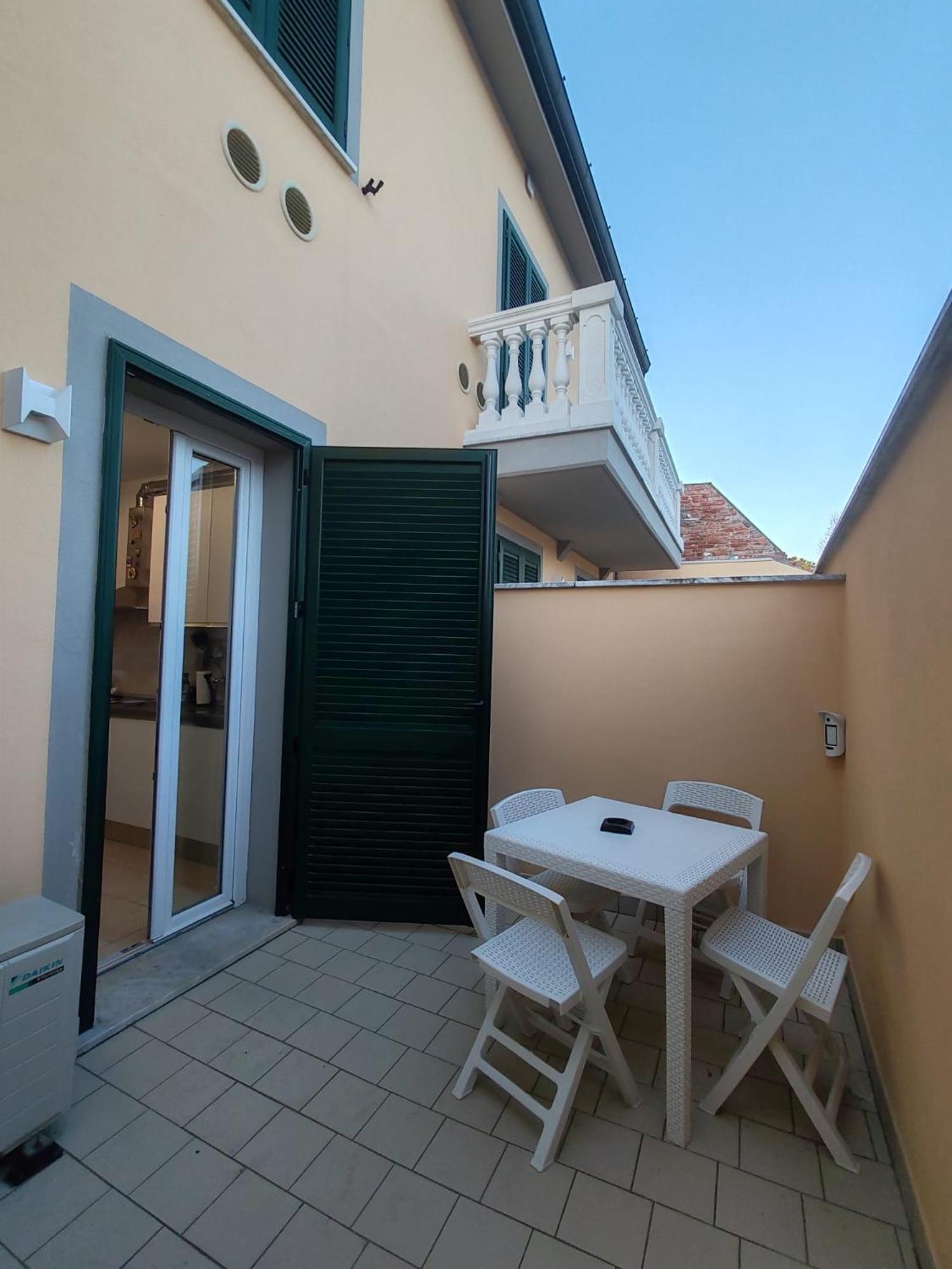 Ondina Apartment In Versilia Viareggio Exterior photo